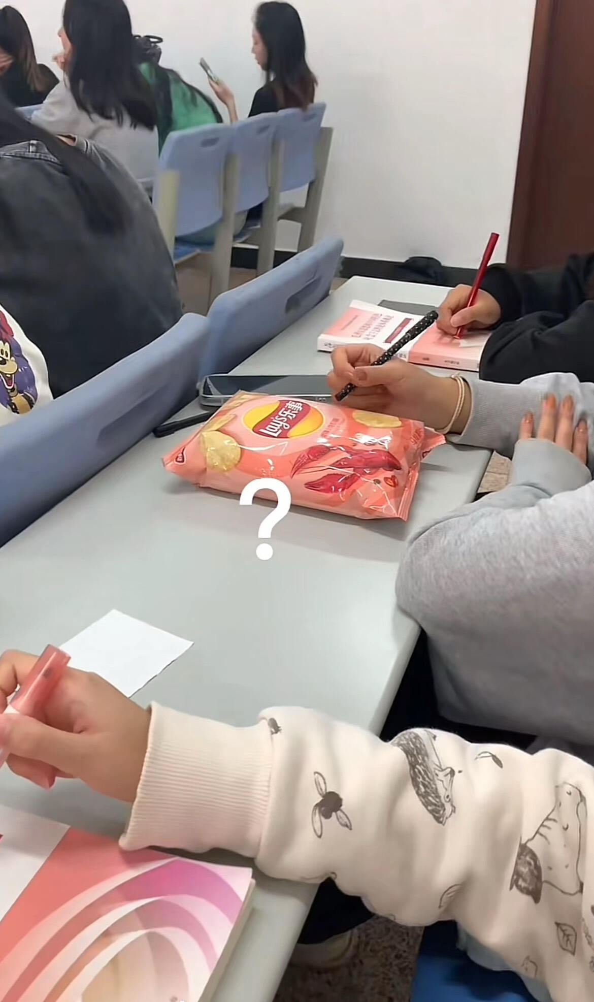 强者从不抱怨环境 