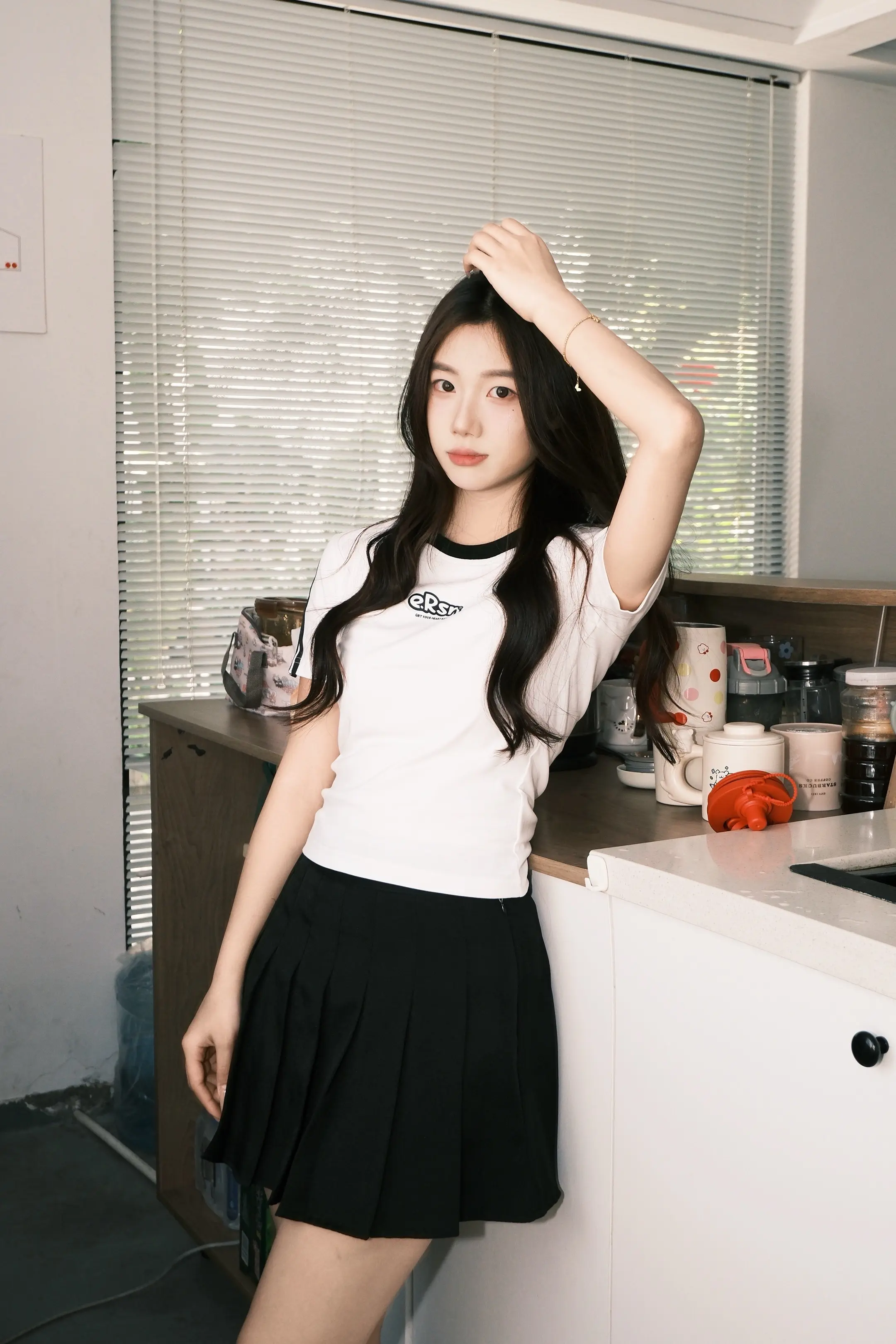 偷偷拍下你的样子。