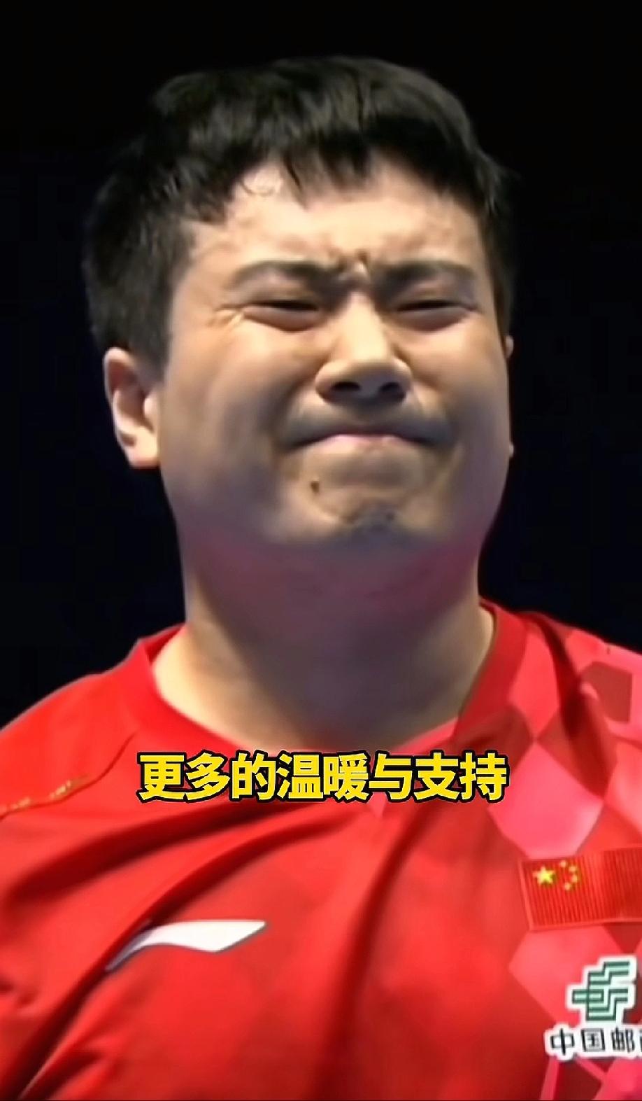 看到王楚钦手指受伤，最内疚的人不是王皓，也不是王励勤，而是梁靖崑。

他就想尽自