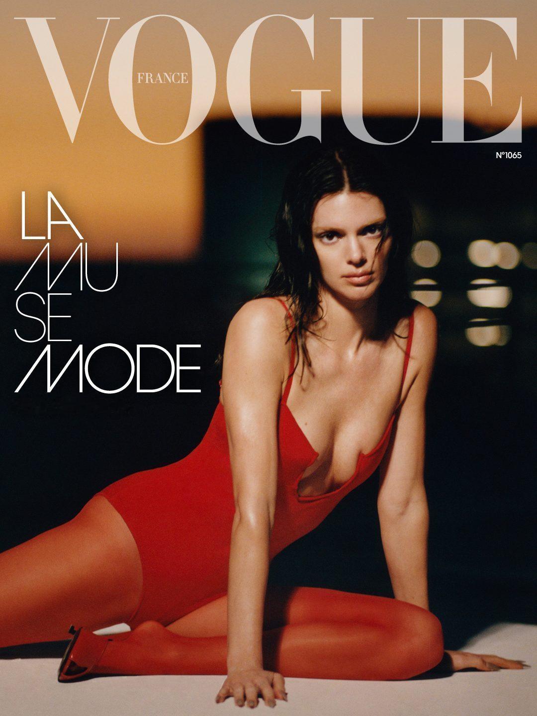 Kendall Jenner 身穿 Givenchy 亮相法国版 VOGUE 三