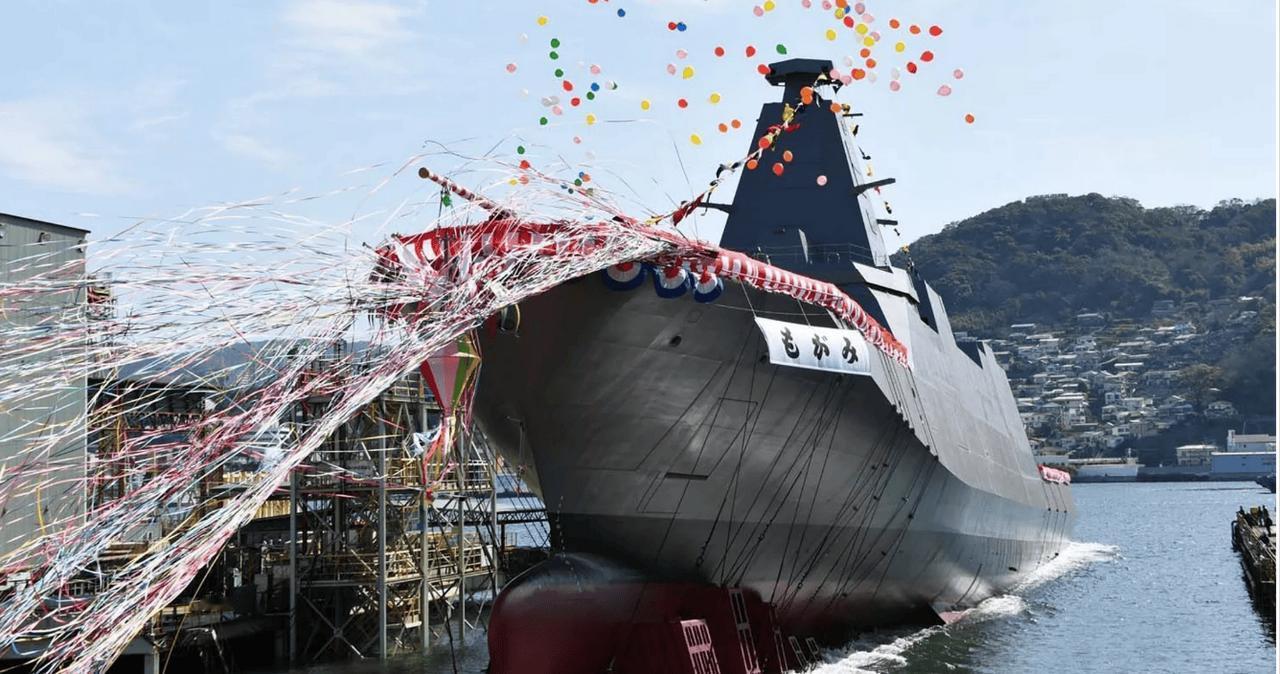 日本护舰订单暴增，造船厂马力全开，下一代武器藏哪些秘密？
最近日本防卫大臣小泉进