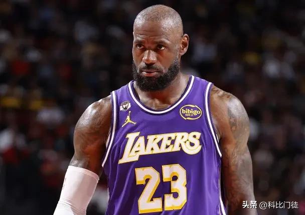 1.0时期，07年不说两人算不算真正的对位，毕竟主防不是詹姆斯，退一步讲詹姆斯一