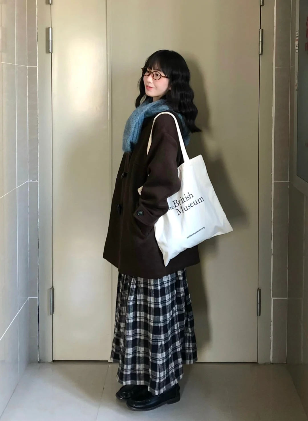今年挑到了满意的棕色大衣～