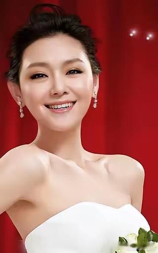 如果大S开直播，你会支持吗？大S微博粉丝4113万，小红书69万，全网有大约1亿