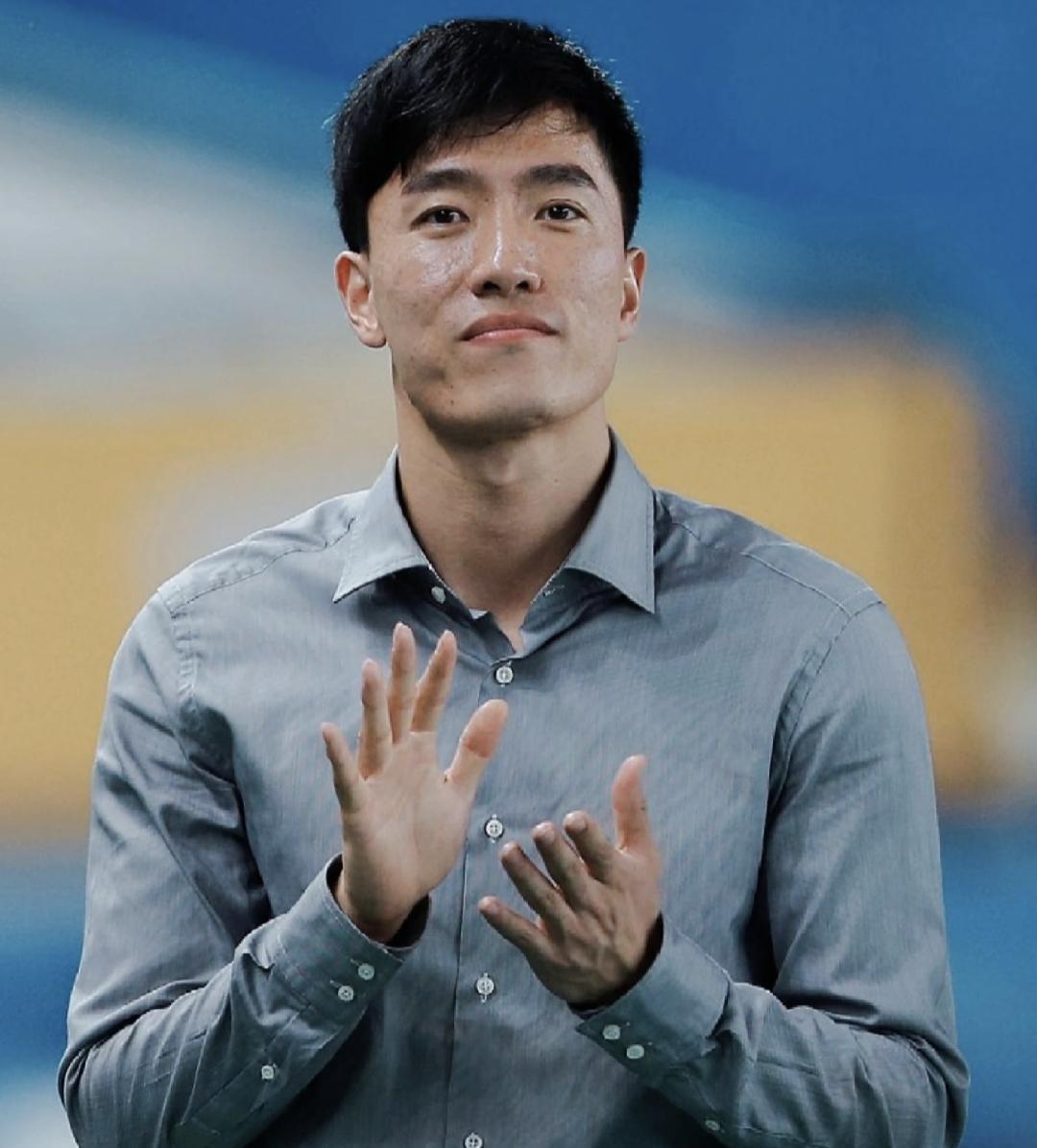 退役十年，刘翔给全网中年男人上了一堂“现形记”！
🎯
这十年，他没卖一堂课，没