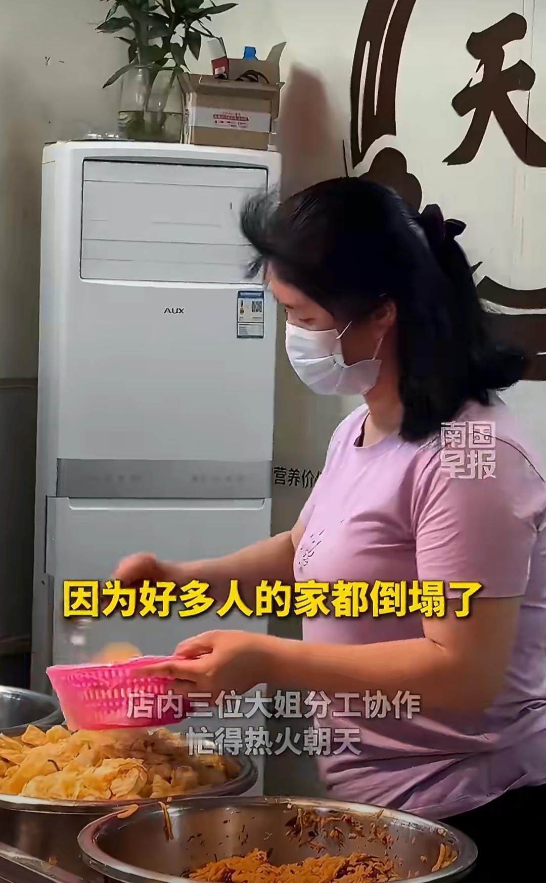 柳州地震发生后，，最戳人的一幕出现了，不是救援，而是排着长长队伍的人，他们手里一