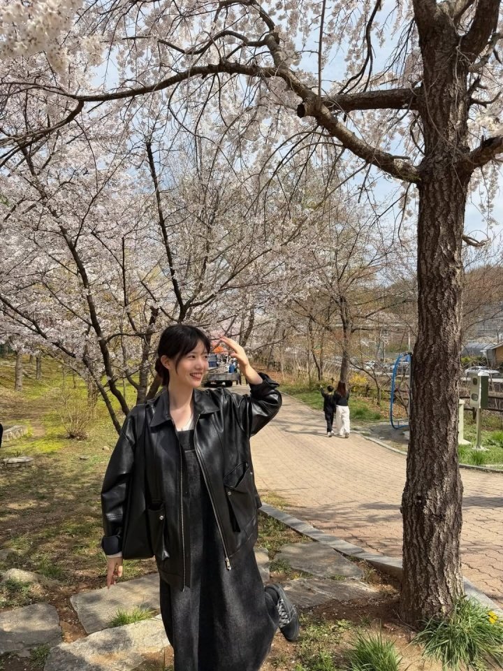 Deft疑似恋爱Deft与韩国女演员恋爱绯闻再添实锤？同款地点打卡+互相点赞S1