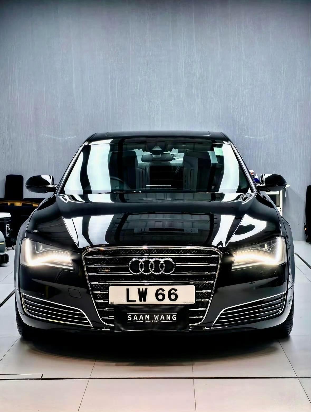 若论A8最为经典的一代，无疑是W12。1994年，奥迪A8于日内瓦车展首次亮相，