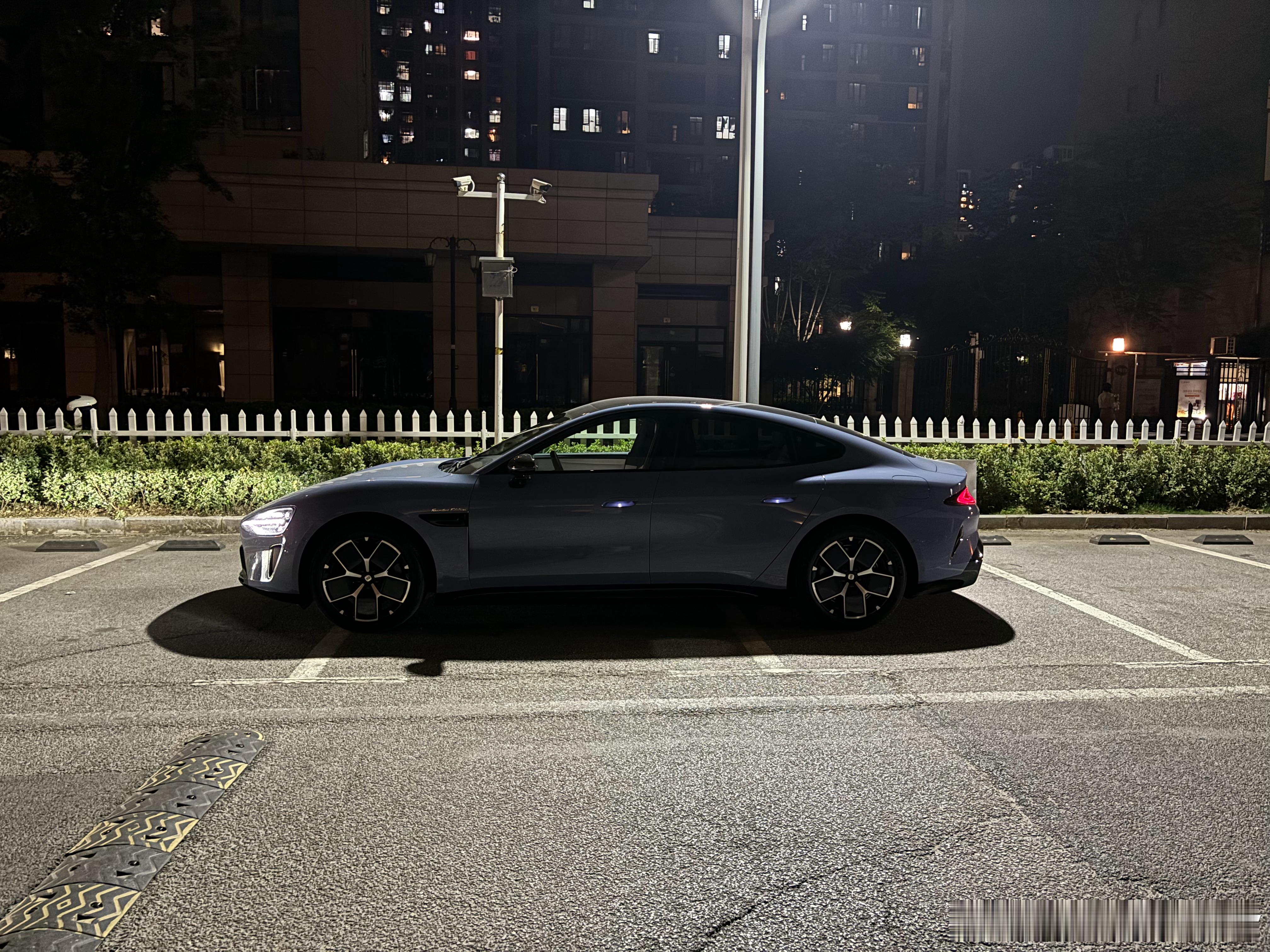 终于开上 神车 了[酷] ​​​