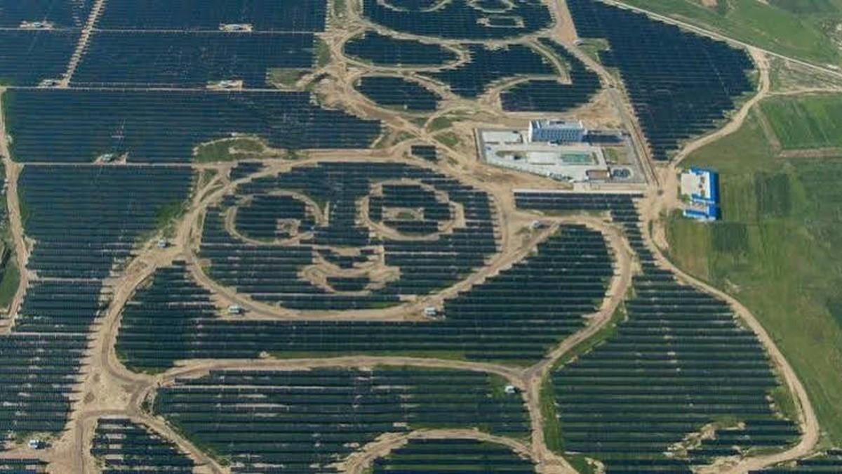 现在中国正在进行着3个顶级阳谋，很多人还没明白。第一，拼命的建运河。第二，拼命的
