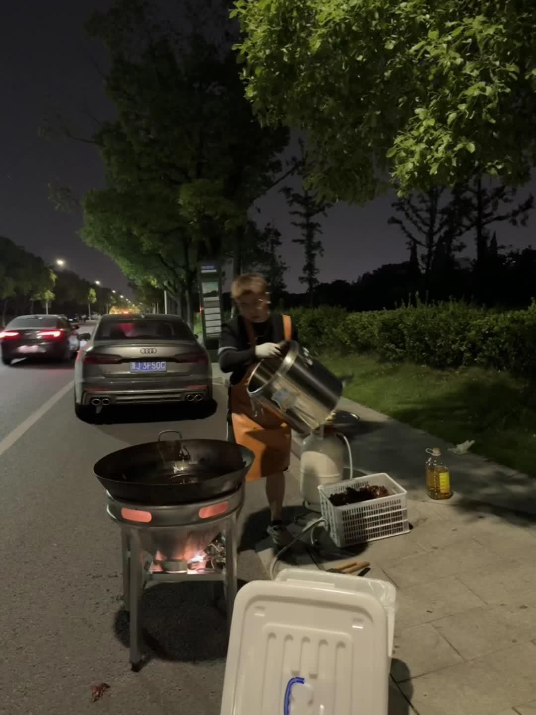 孤独龙虾 20几岁的人生就应该要活得精彩