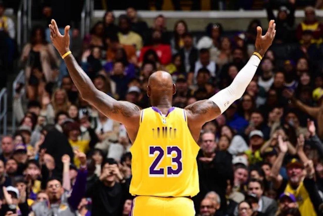 本赛季湖人关键时刻（最后5分钟、分差≤5）数据：进攻效率127.9 联盟第一防守