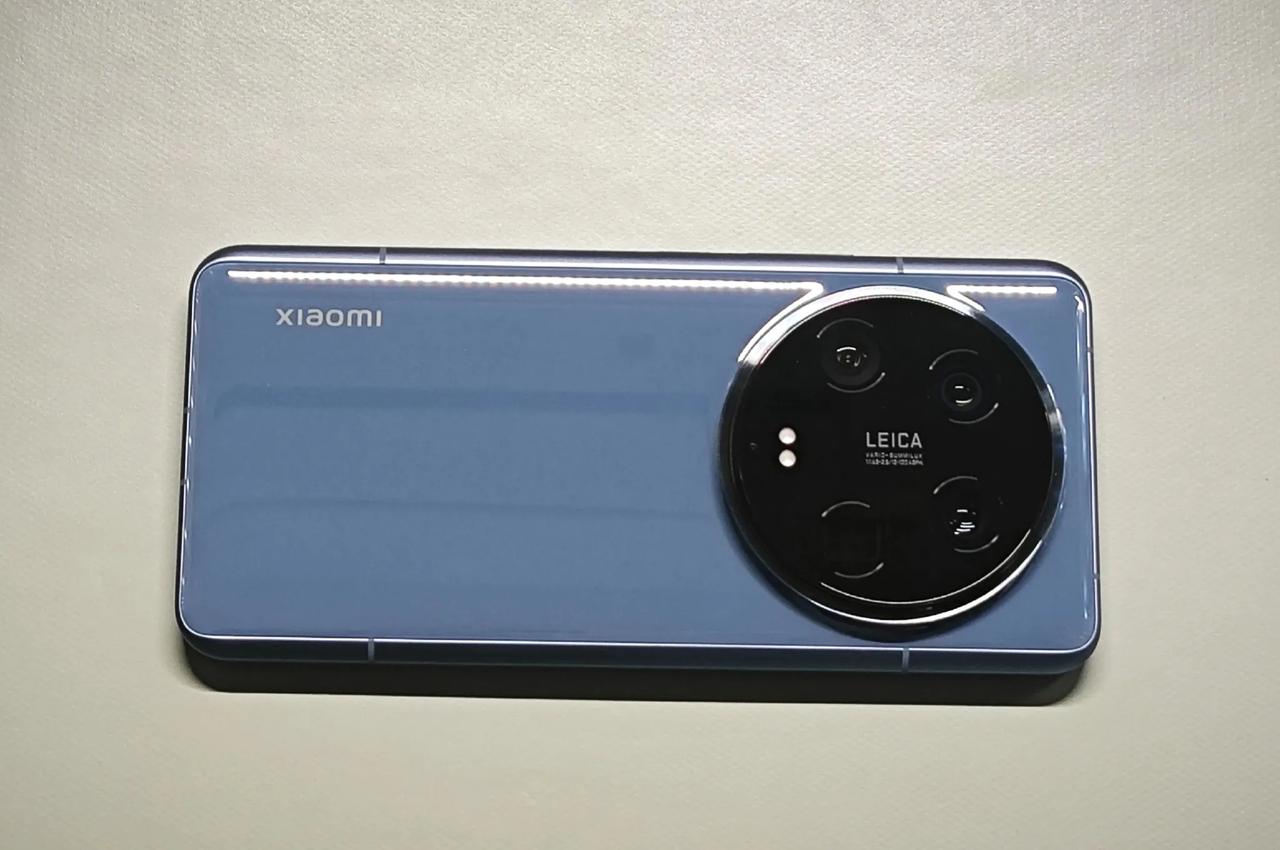 小米14Ultra，凶残到家！想找一个缺点都很难

系统流畅程度有点出乎意料，比