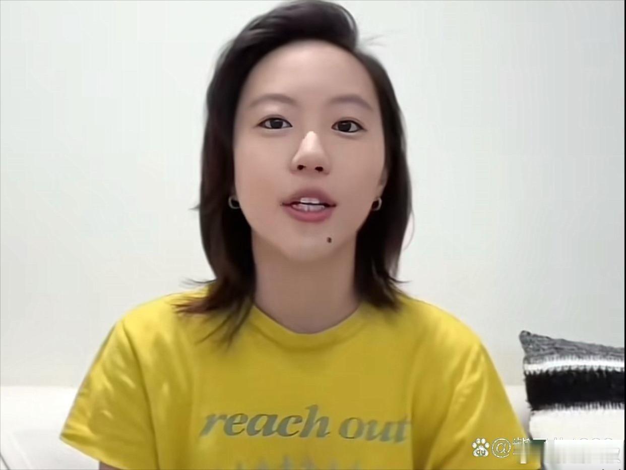 窦靖童是不是也医美了？比之前漂亮了，眼睛也大了，越来越像妈妈王菲了。 ​​​