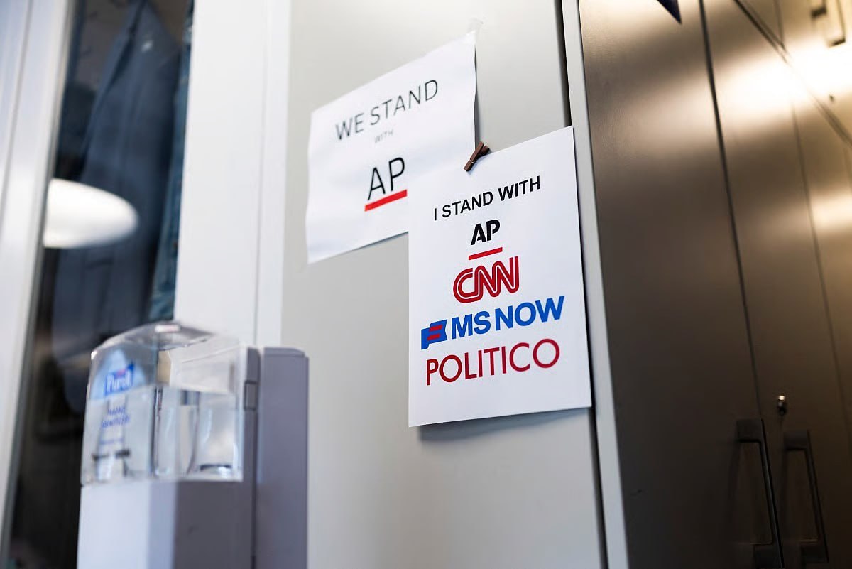 一位联邦法官已下令，特朗普政府立即恢复CNN、MSNBC和Politico等媒体
