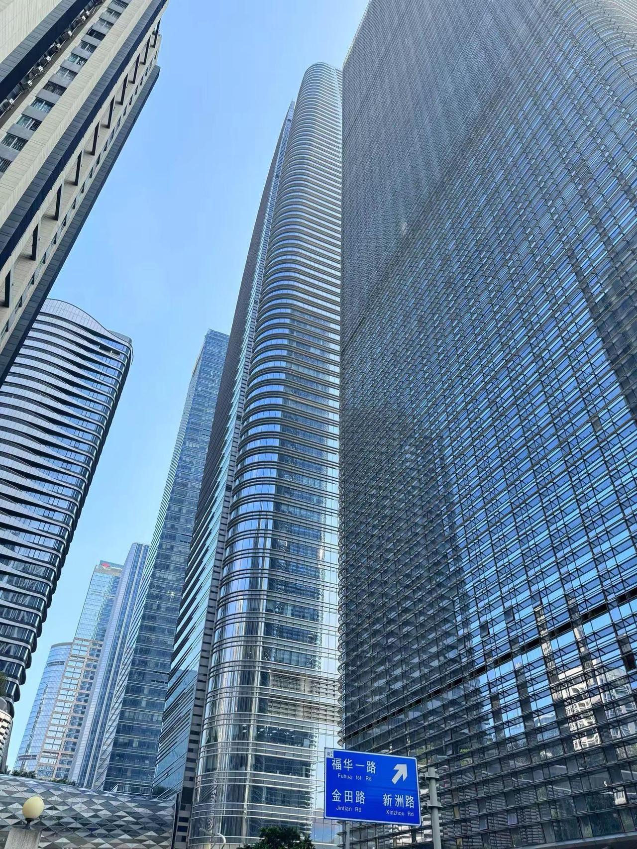 摩天大楼下的城市梦 城市风光 地标建筑