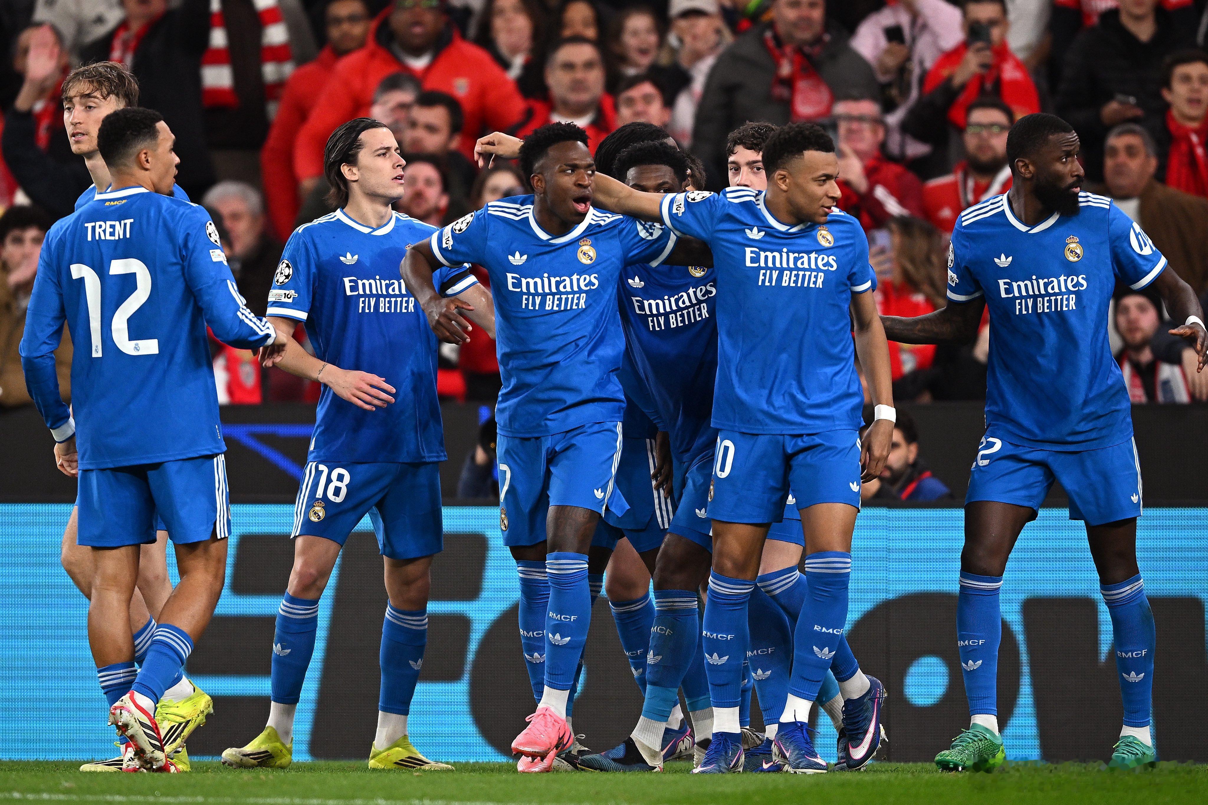 巴西足协发表声明声援维尼修斯——“巴西足协与维尼修斯·儒尼奥尔站在一起，他于本周