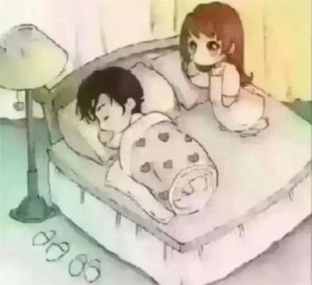 如果你晚上热醒了，别忘了给平时老惹你生气的老公盖上被子……