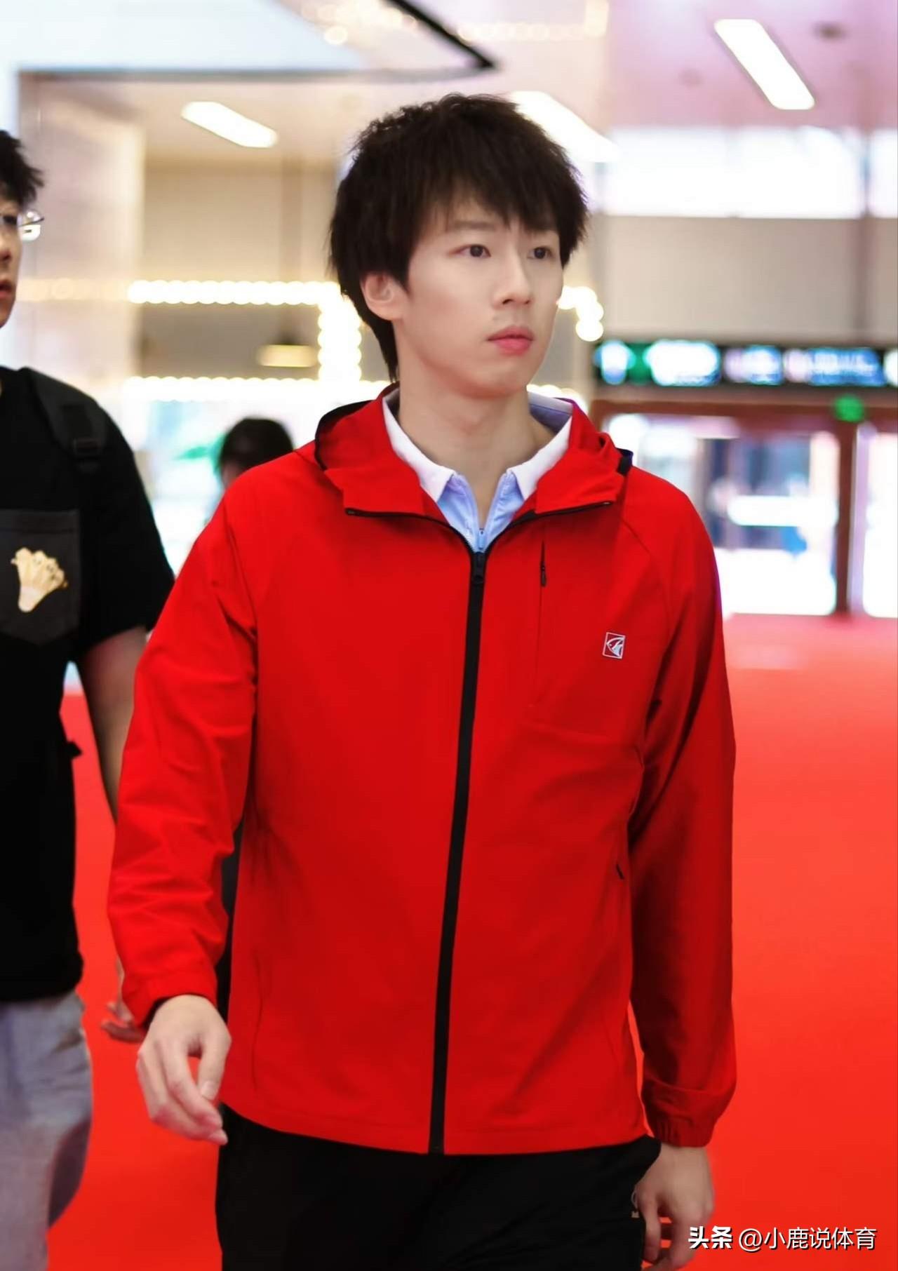 林高远！国内没位置，
德国狂赚80万欧。
 
谁能想到，曾经国乒主力林高远，
在