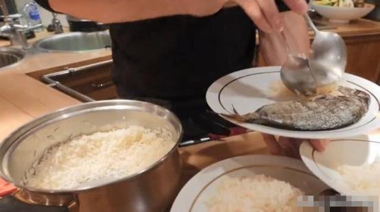 为什么欧美国家不吃米饭，而中国人喜欢吃米饭？一位外国友人体验过中国米饭之后说：他