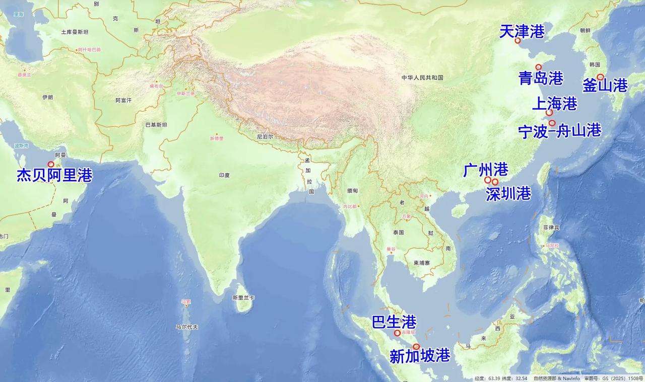 这是按集装箱吞吐量排名的世界前10大港口。
集装箱吞吐量是国际上衡量港口繁忙程度