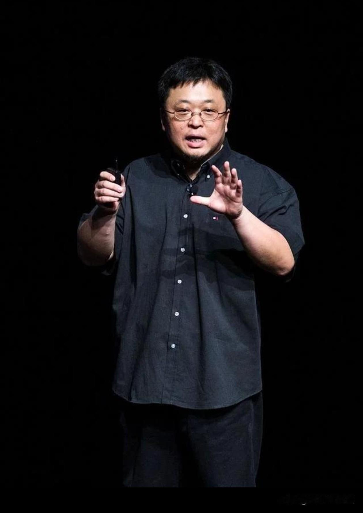 罗永浩对胖东来招聘刑满释放人员的两点补充，大概意思要做好分类，不能一概而论，其一