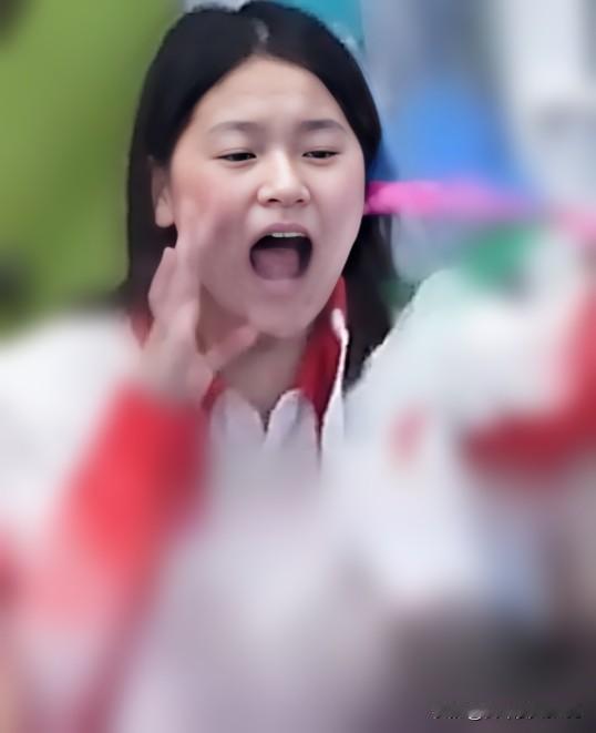 全红婵的“反噬”：当所有人都在追逐流量，她选择把钱全部送出去


说实话，刷到全