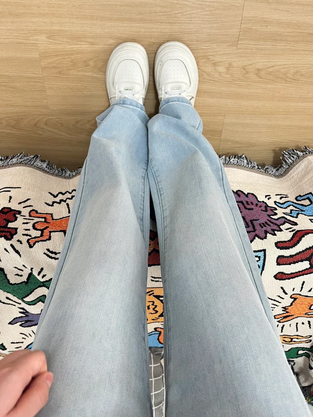 浅色直筒裤也太适合夏天了吧🥹显瘦又凉快‼️