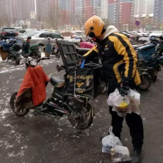 在一个高度内卷的社会，几乎所有东西都很便宜，但品质却很难保证，因为高品质需要成本
