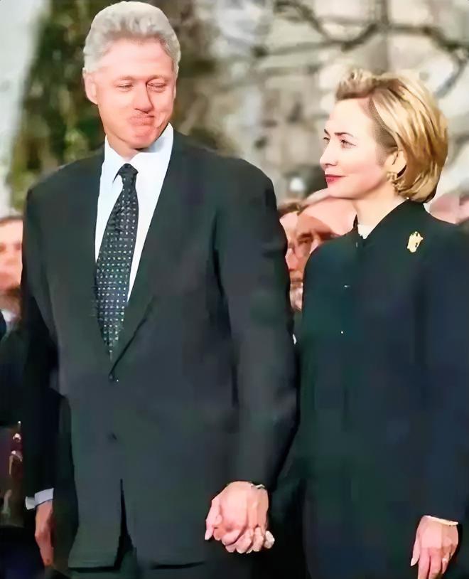 找克林顿，希拉里高攀了，找对象就不要高攀，太帅的，太有才的人尖子，大多数都是花心