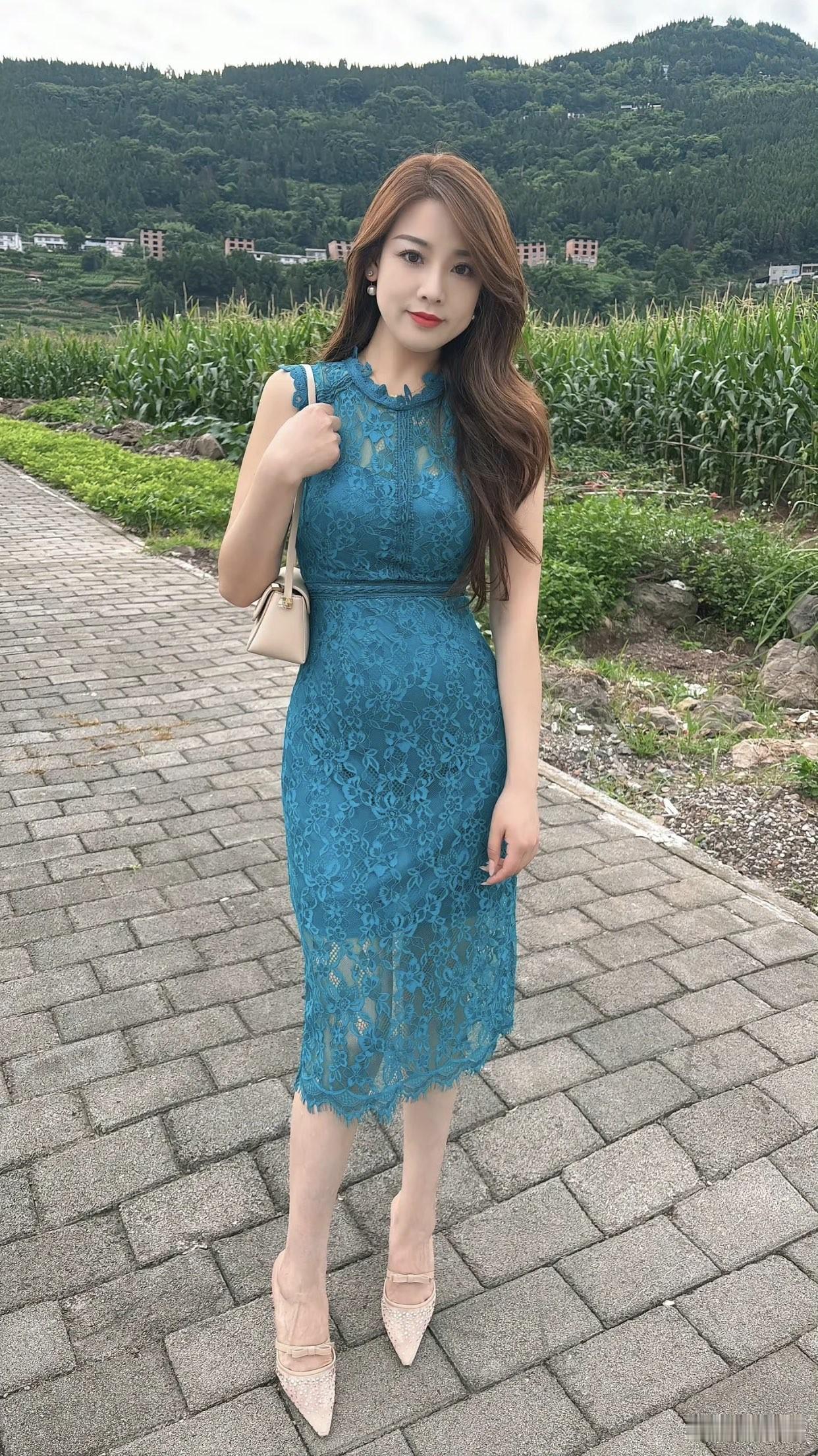 成熟又有气质的女性都有哪些特点情绪稳定，很少有过激的情绪反应。