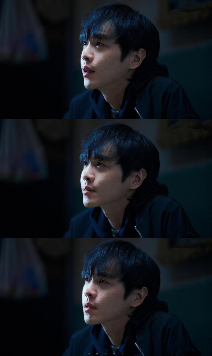 张若昀高风擦门vs范闲擦石碑电视剧人之初 一擦理想一擦清白，同样的丧母执念，高风