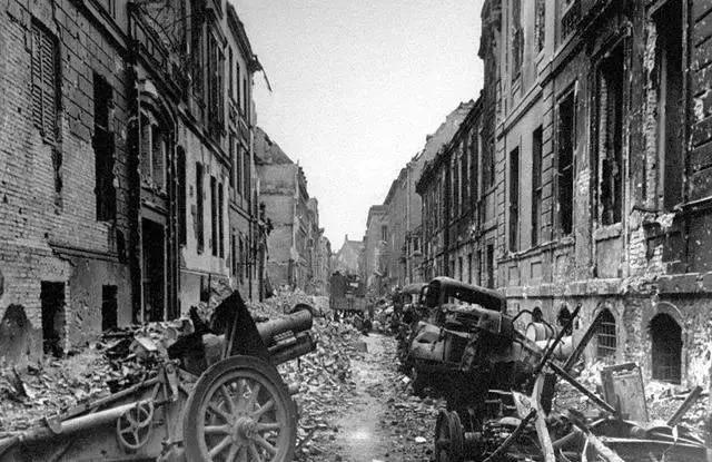 放弃400亿战争赔款，却点名要78位科学家，40年后世界强国诞生

二战是人类历