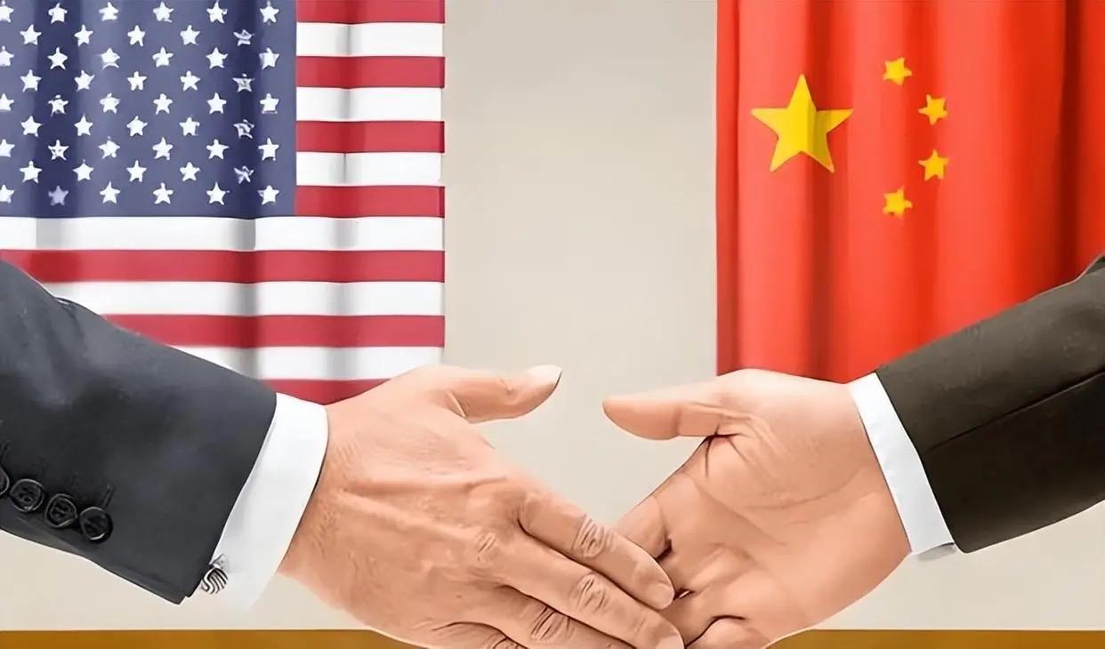 【中美关系频现积极信号，回暖态势明显】

近期，中美互动释放多重暖意：美军撤走驻