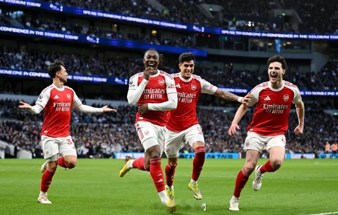 本场获胜之后，阿森纳在英超历史上首次对热刺实现了5连胜！这仅仅是联赛就5连胜了，