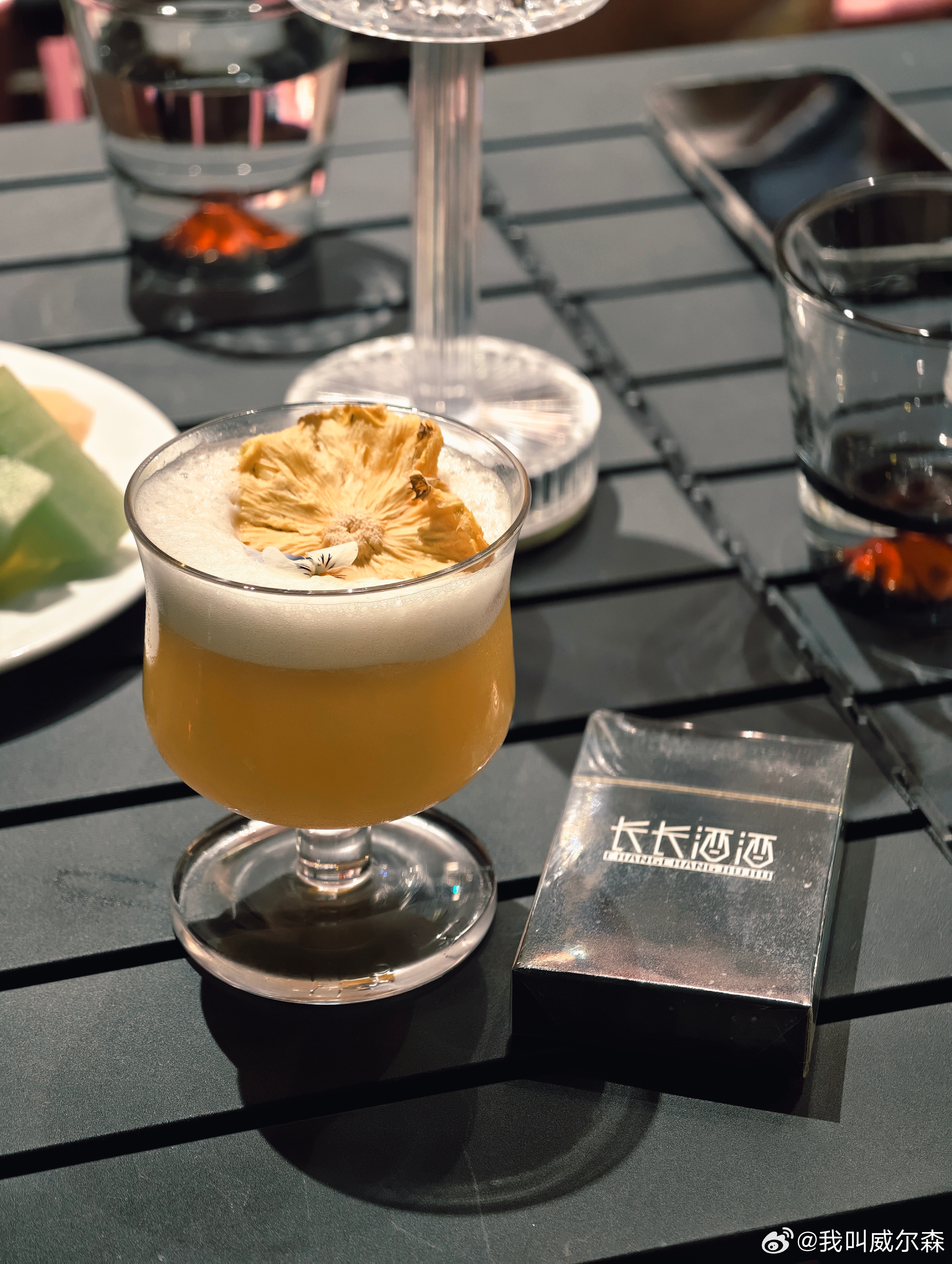 长长酒酒，今天又来喝漂亮酒了第二次来这家店了，很赞的小酒馆日常分享  ​​​