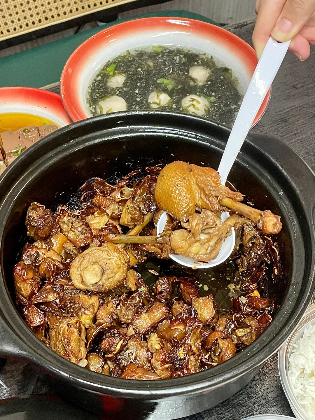东山岛蕞好吃的姜母鸭!!狂炫了三碗米饭!!