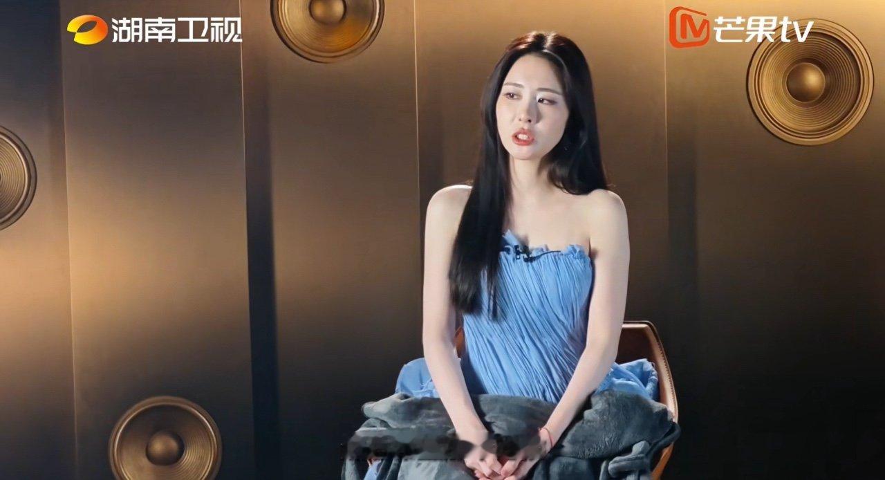 张碧晨四期舞台意难平张碧晨告别歌手全回顾歌手2026 心态从容，言语真诚，张碧晨