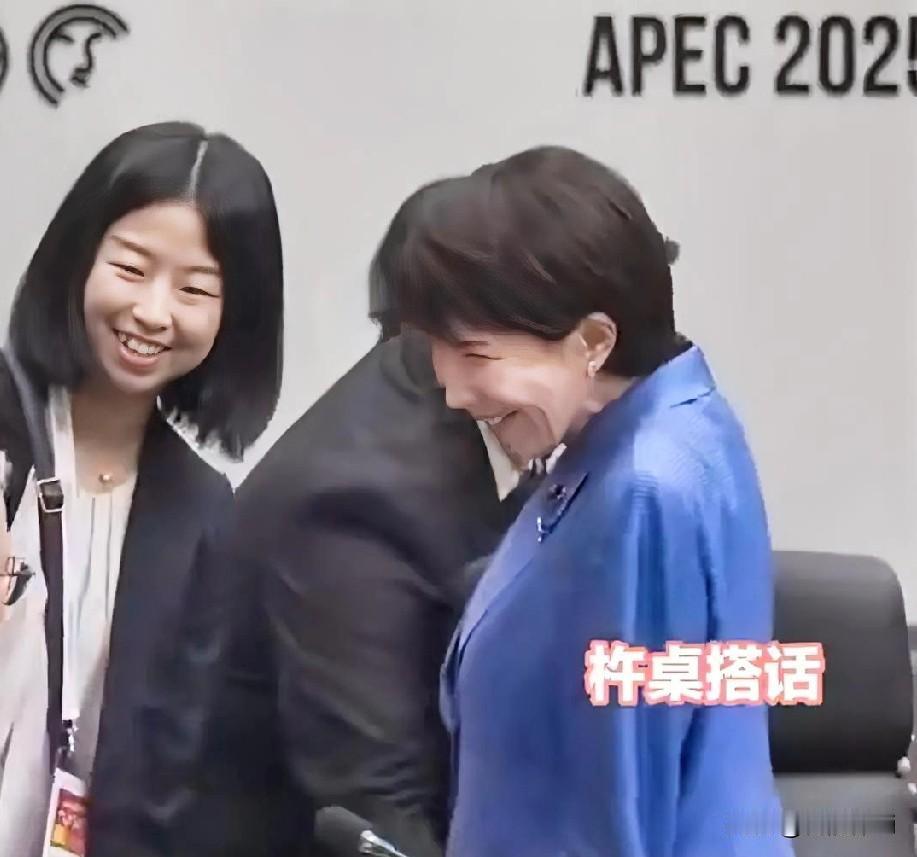 11月18日日本股市上演“黑色星期二”！日经225指数狂跌3.22%，单日蒸发超