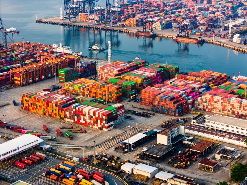 香港企业在巴拿马的权益保障问题，最近因长江和记旗下巴拿马港口公司（PPC）的事儿