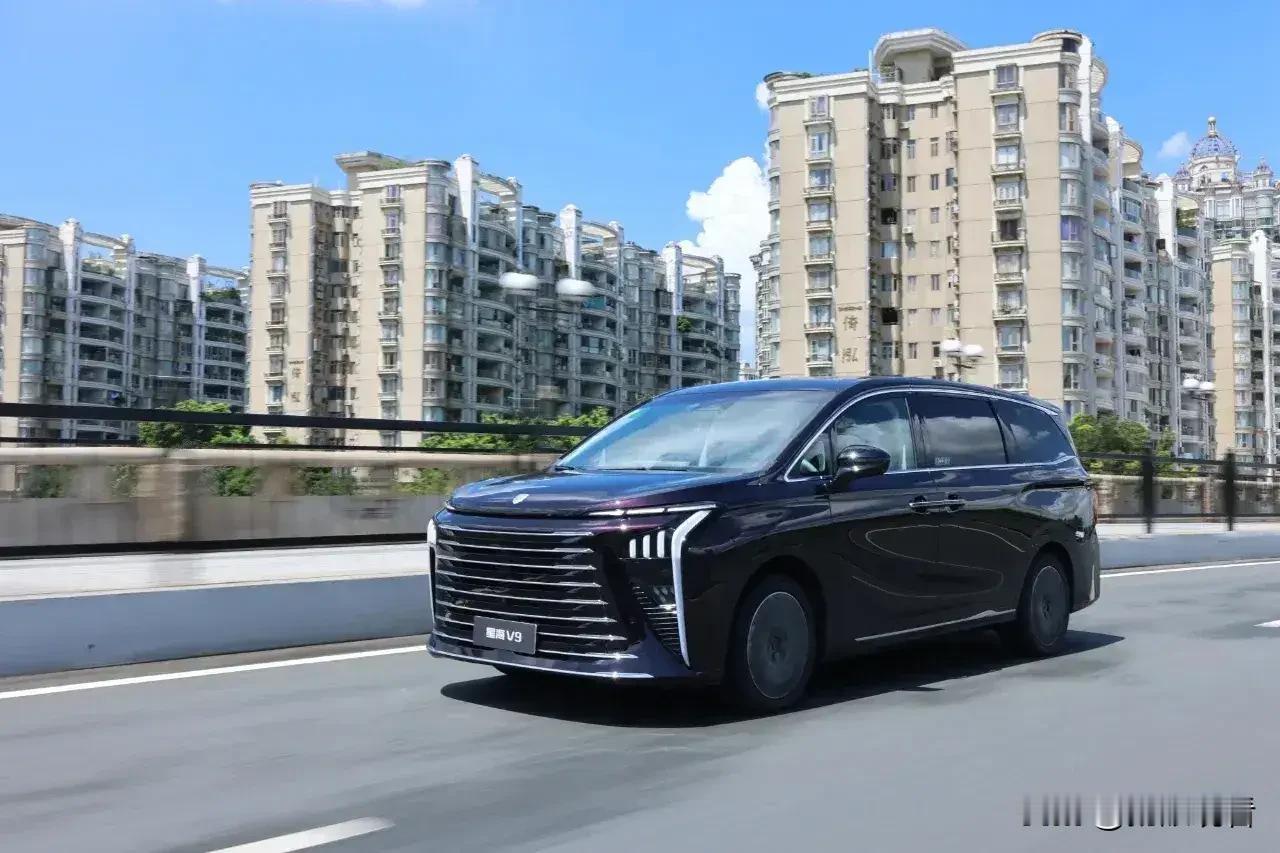 星海V9是央企出品的“移动安全金库”，养车像薅羊毛！
 
你选MPV怕踩坑？怕安