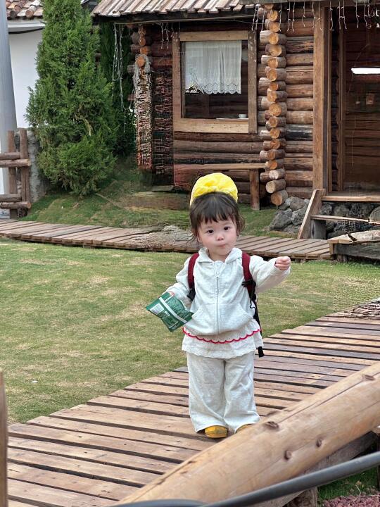这么开心 送你去幼儿园吧～