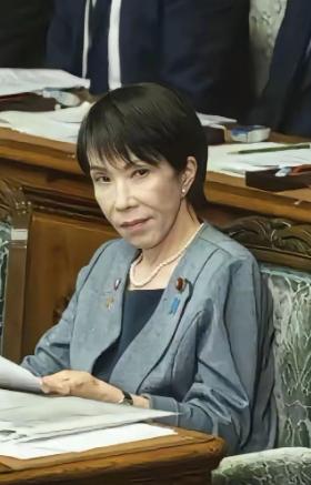 高市早苗狐狸尾巴藏不住了，日本竟开始宣传侵华战争是 "圣战"，太阴毒了。
10 