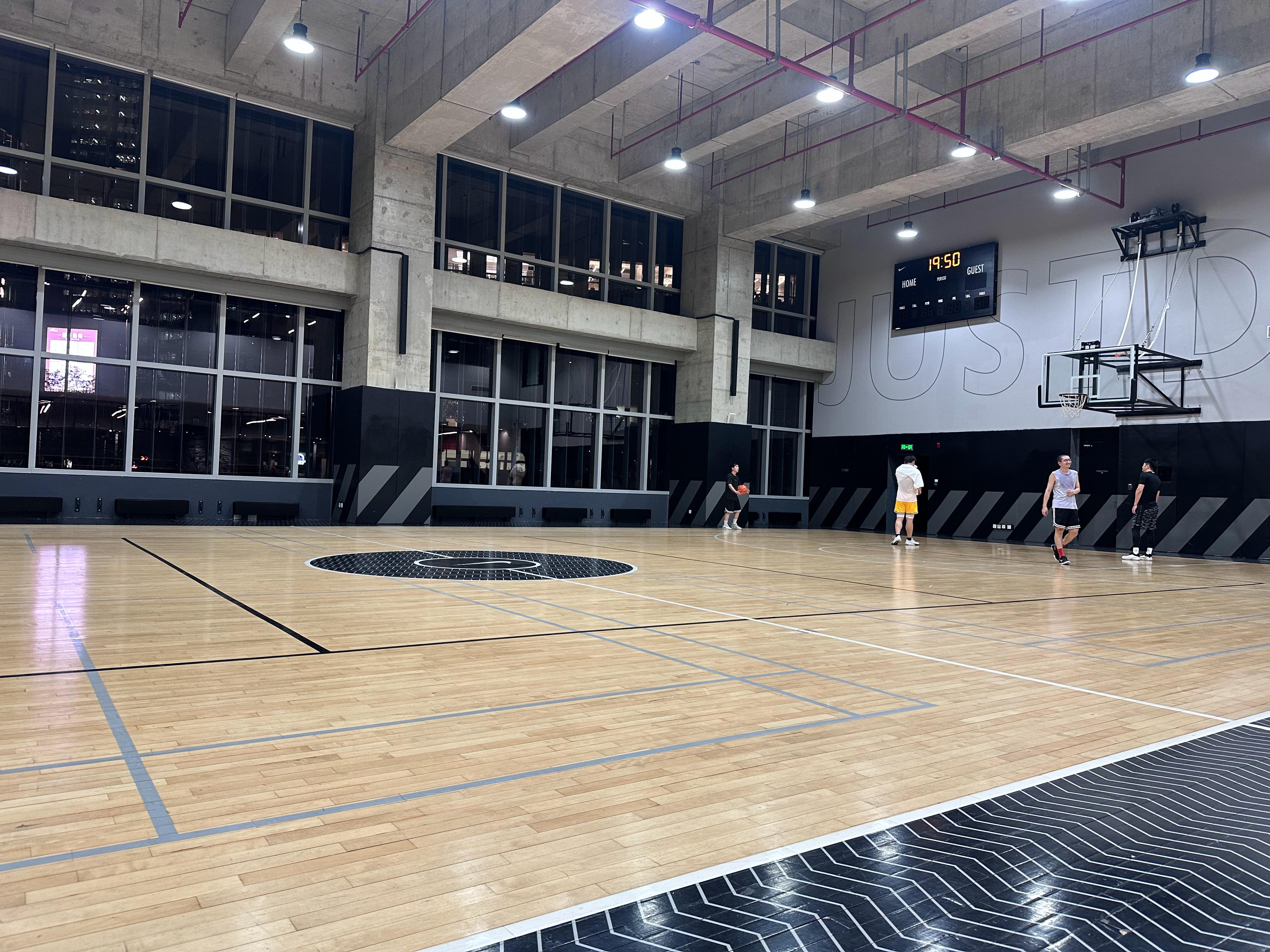 落地倒时差×🏀✓ 上海·耐克上海