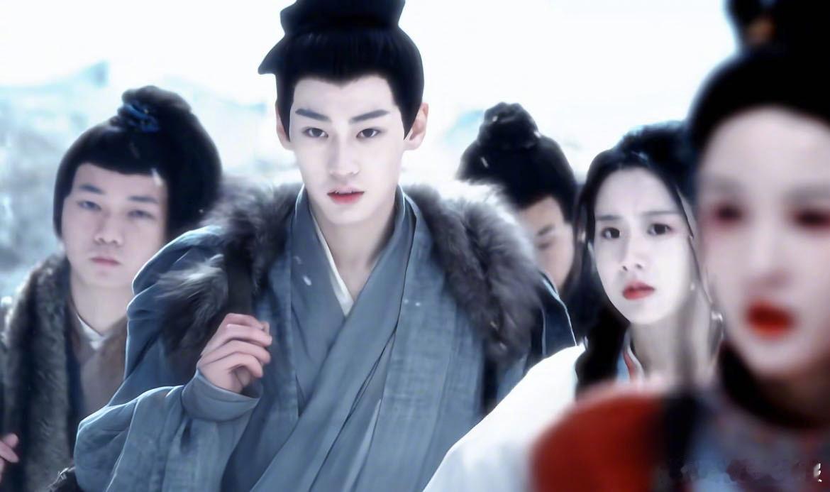 刘骏 内娱美强惨帅哥上新了 怎么会有人那么适合演美强惨白月光的角色呀！把千雪深的