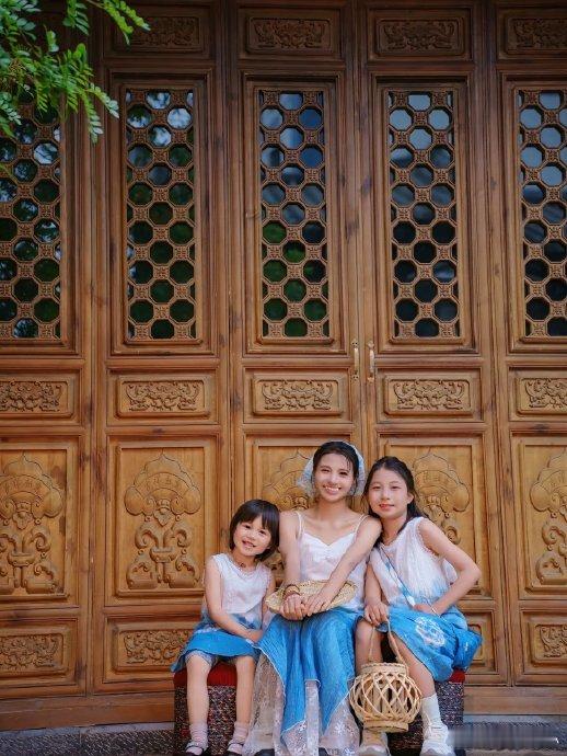 小英曝上拉如出轨表妹家人们，最近娱乐圈那是相当热闹啊！小英爆料 “上拉如” 出轨