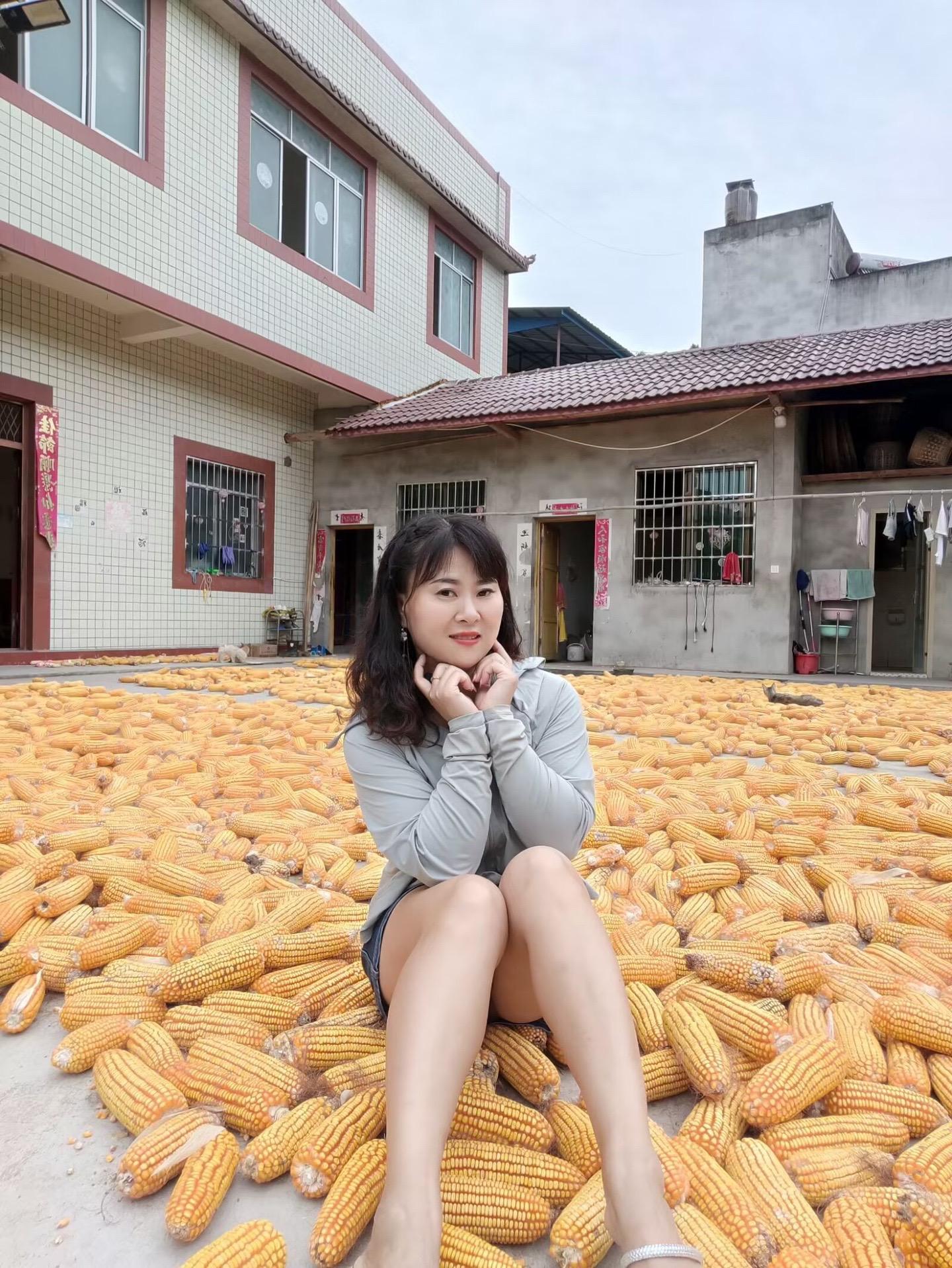 是谁在耳边说爱我永不变……