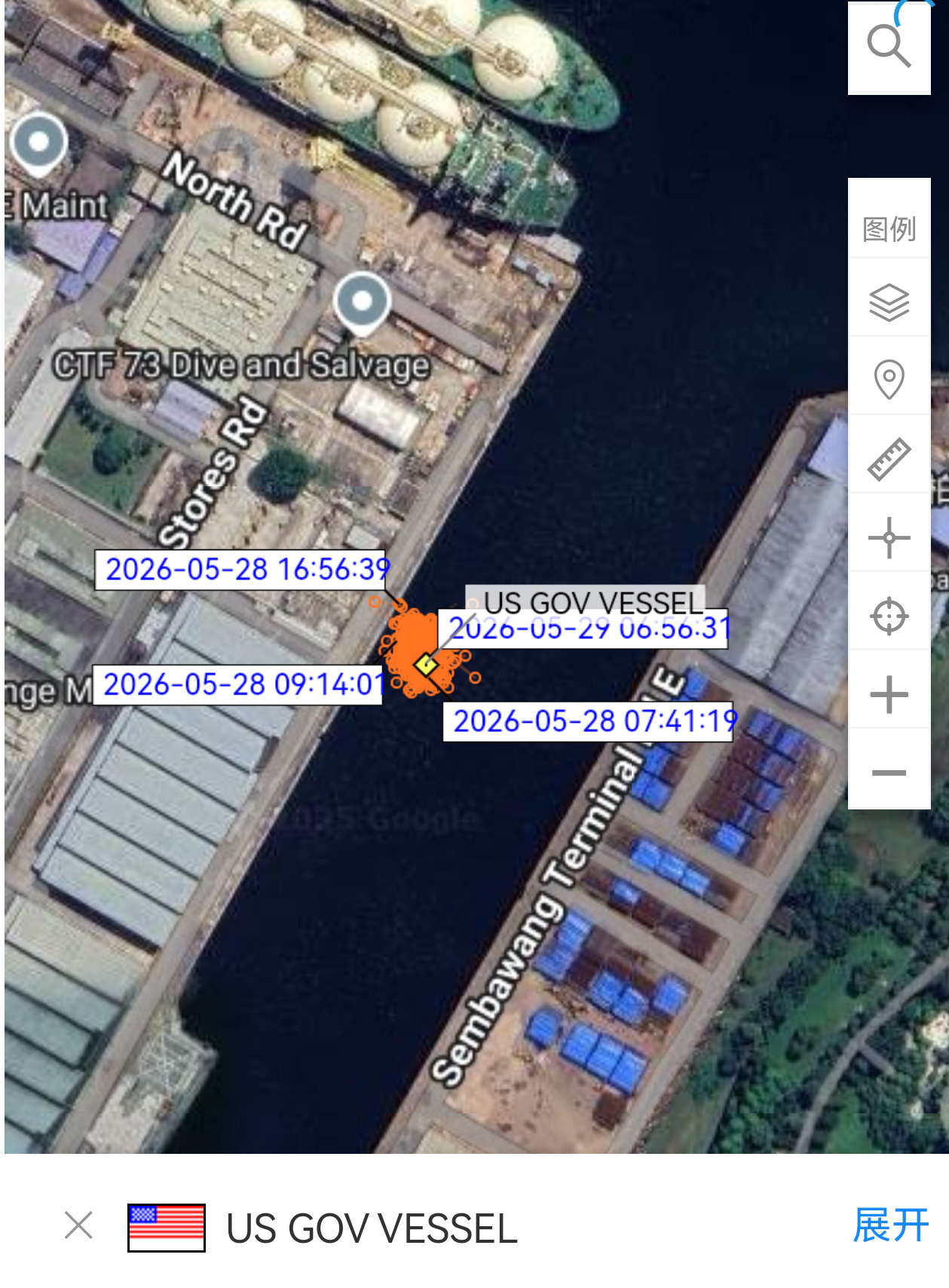 拳击手号两栖攻击舰(LHD-4)在新加坡三巴旺停了超过10天了，美军方面没有给出