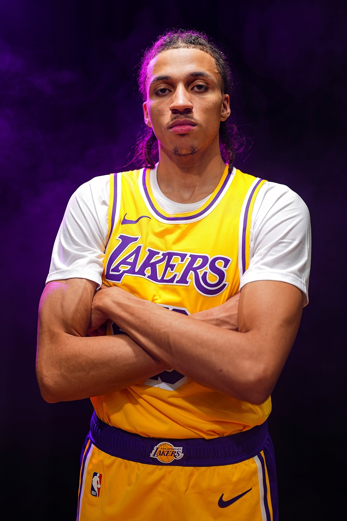 NBA 夏联场均17.4分！湖人高管：卡尔训练足够刻苦 有机会挤进轮换 