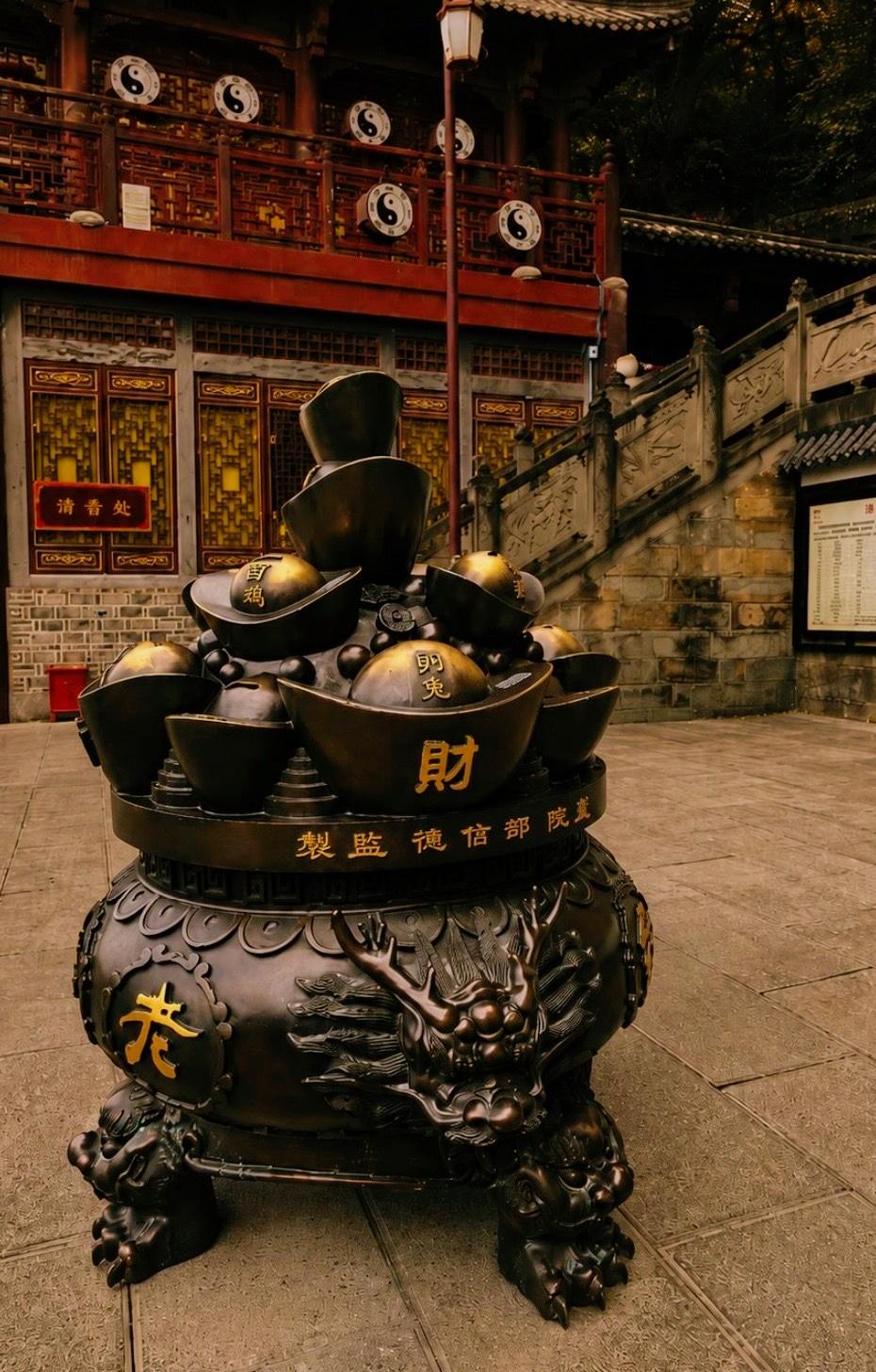 ：）我若身无分文，有个朋友落难，我说你真可怜，要不是我太穷了，高低得拉你一把起来
